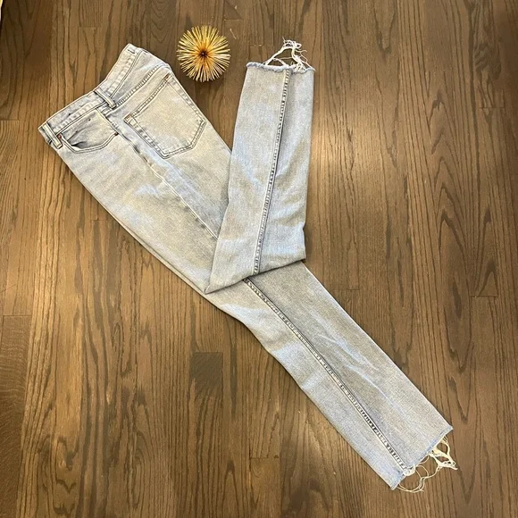 Abercrombie & Fitch 90s Slim Straight Ultra High Rise Curve Love 28/6XL Raw Hem - Picture 10 of 11